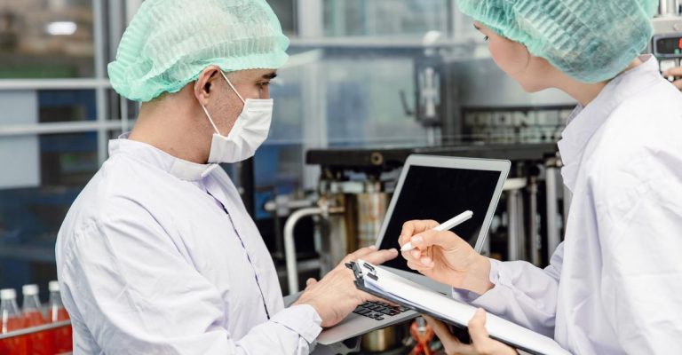 Última Chamada: Empresas Procuram Auxiliar de Produção nos Estados Unidos